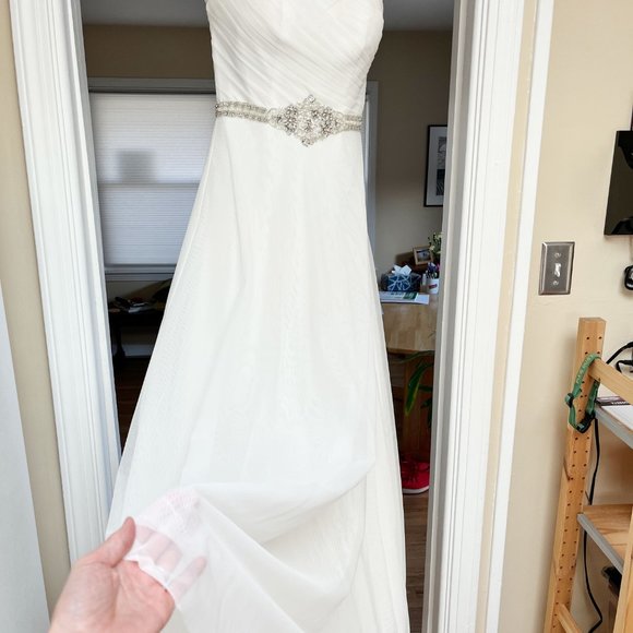 A-line wedding dress with English netting and beaded waist - Picture 8 of 15